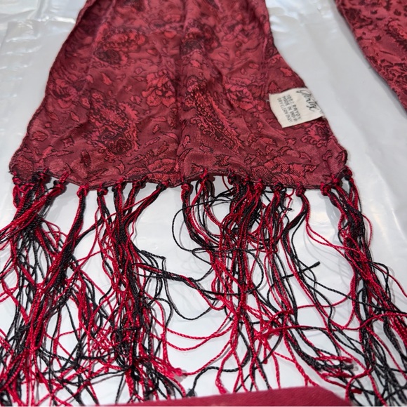 Vintage RED GLENTEX Paisley floral Print Long Scarf Rayon Black Red Long Fringe - Picture 11 of 13